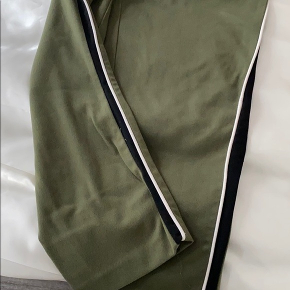 Green pants with black and white stripes - Picture 2 of 2